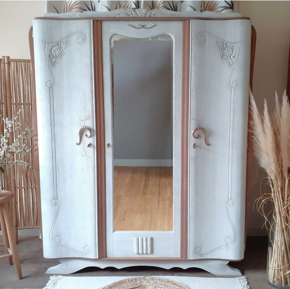 Armoire relookée avec miroir