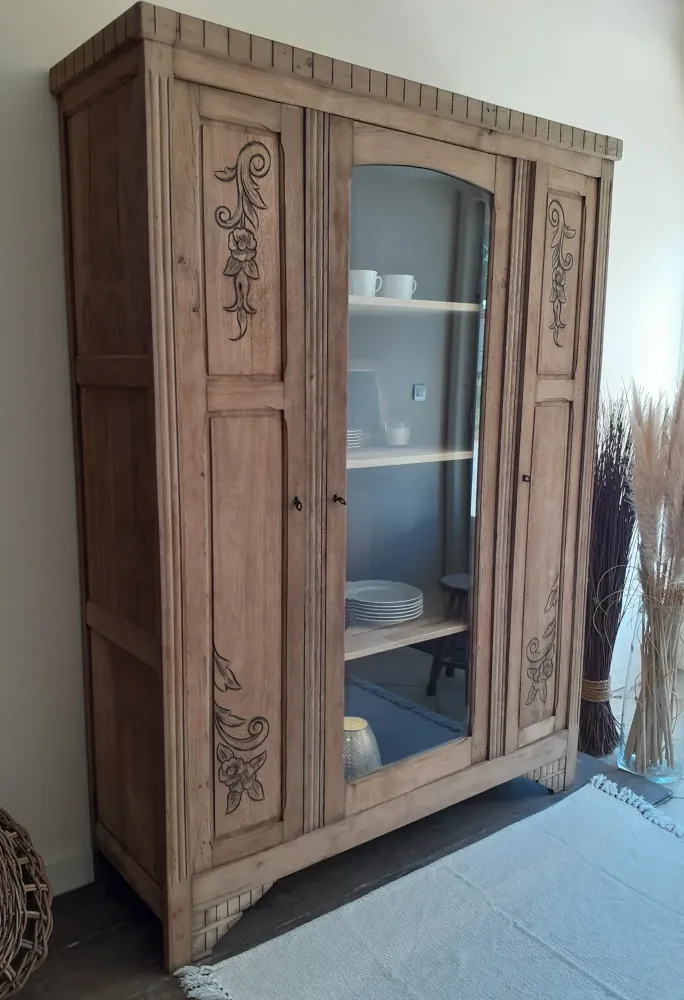 ARMOIRE VITREE AEROGOMMEE