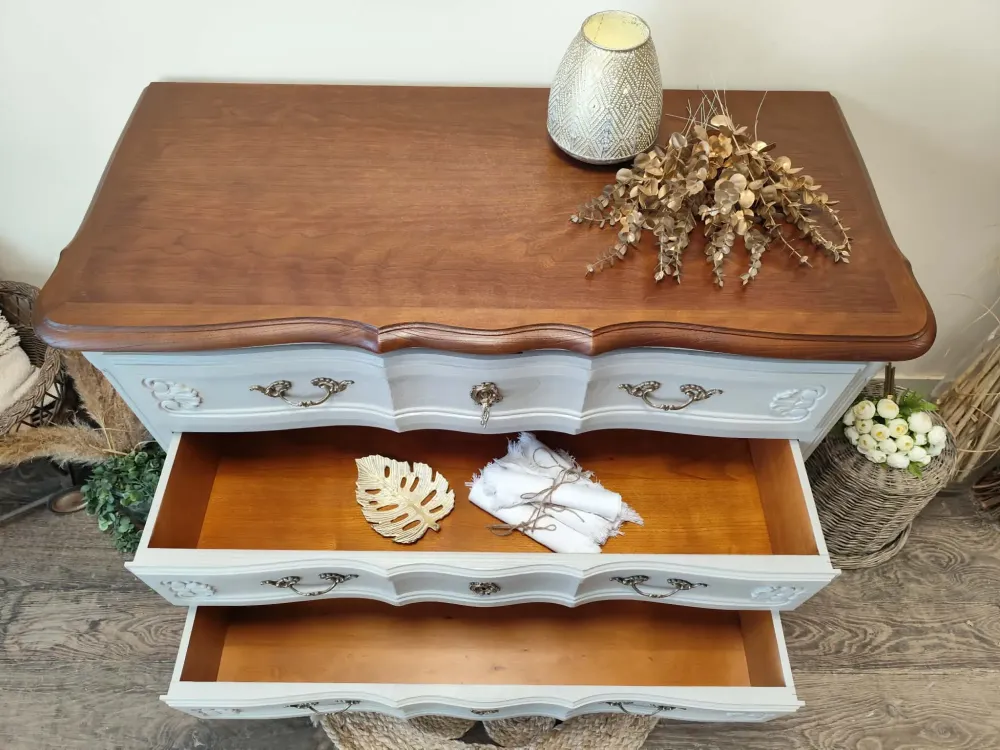 d05bfc20-5e2a-4d70-a5f3-648510be1f1c